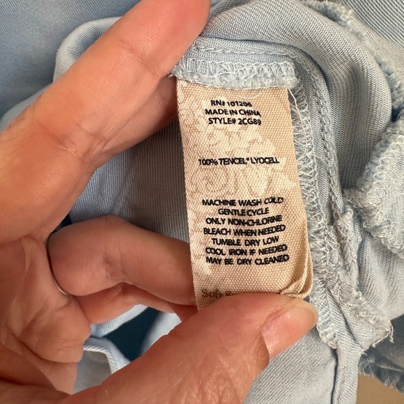 Soft Surroundings Blue Button Up Tunic Top Pockets 3/4 Sleeve Lagenlook M - Picture 6 of 8